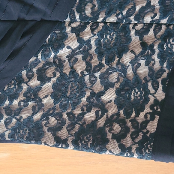 Adrianna Papell Women Size 22W Black and Beige dress - Picture 3 of 3